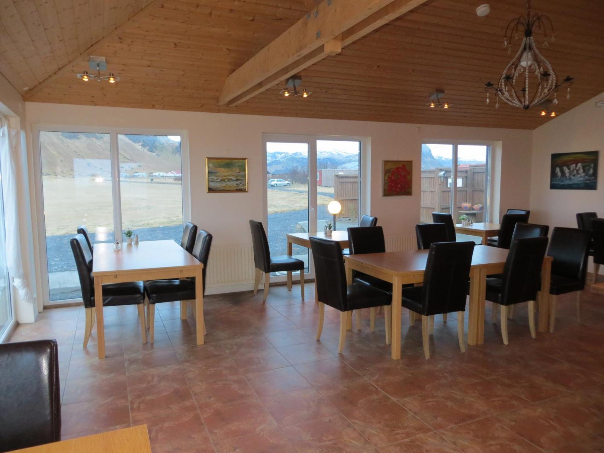 Guesthouse Vellir Vík Extérieur photo